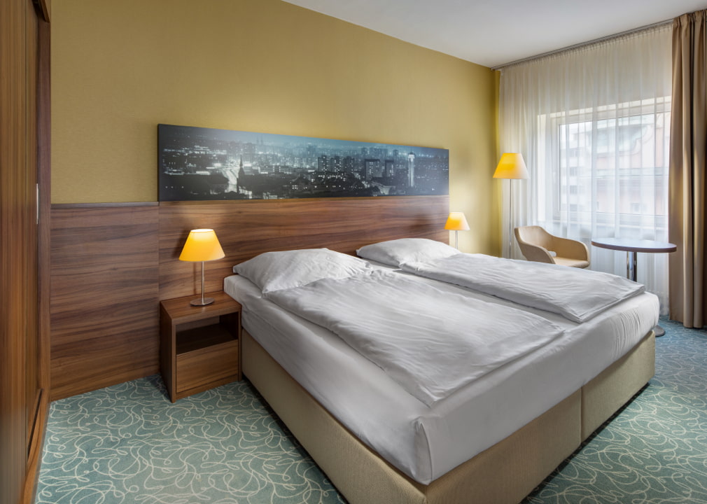 Imperial Hotel Ostrava je bezpochyby jeden z nejznámějších hotelů ve městě, který své nadstandardní služby poskytuje hostům od roku 1904.