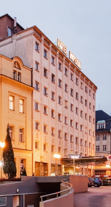 'Imperial Hotel Ostrava je bezpochyby jeden z nejznámějších hotelů ve městě, který své nadstandardní služby poskytuje hostům od roku 1904.'